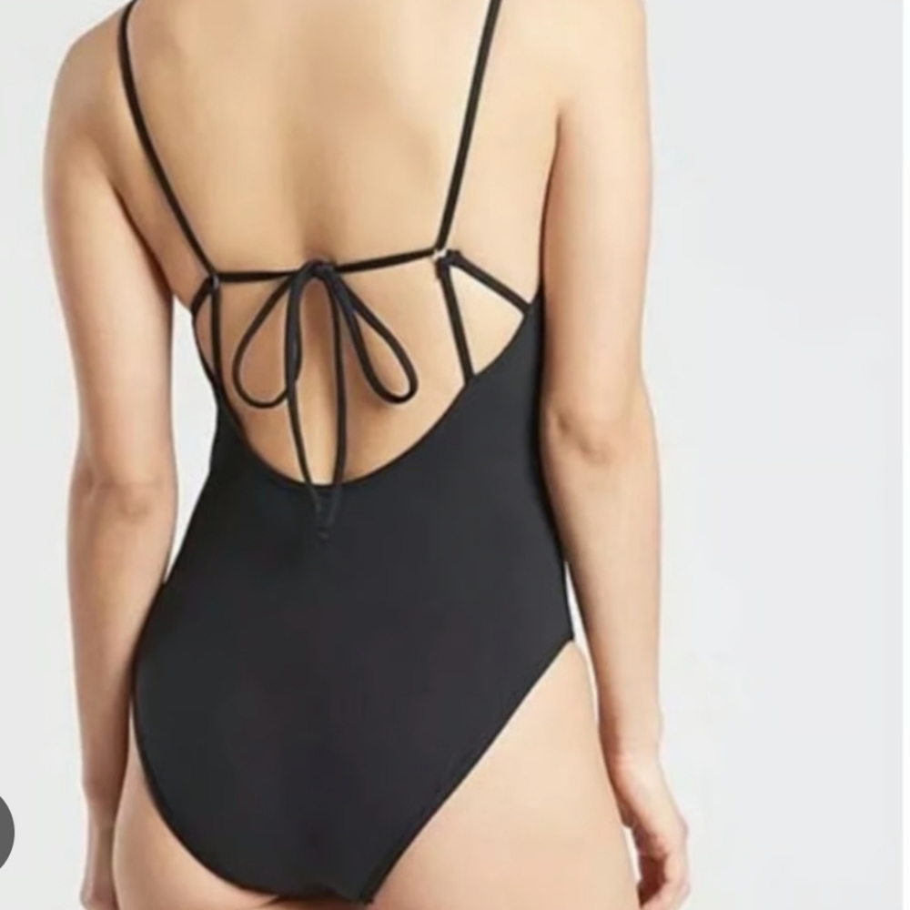 Athleta Large Tall Black Skinny Strap Ring One-Piece Swimsuit